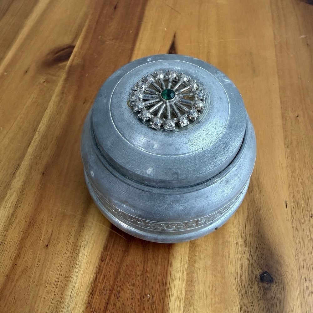 Thorens Movement Over The Waves Aluminum Powder Puff Music Box WORKS VTG Granny